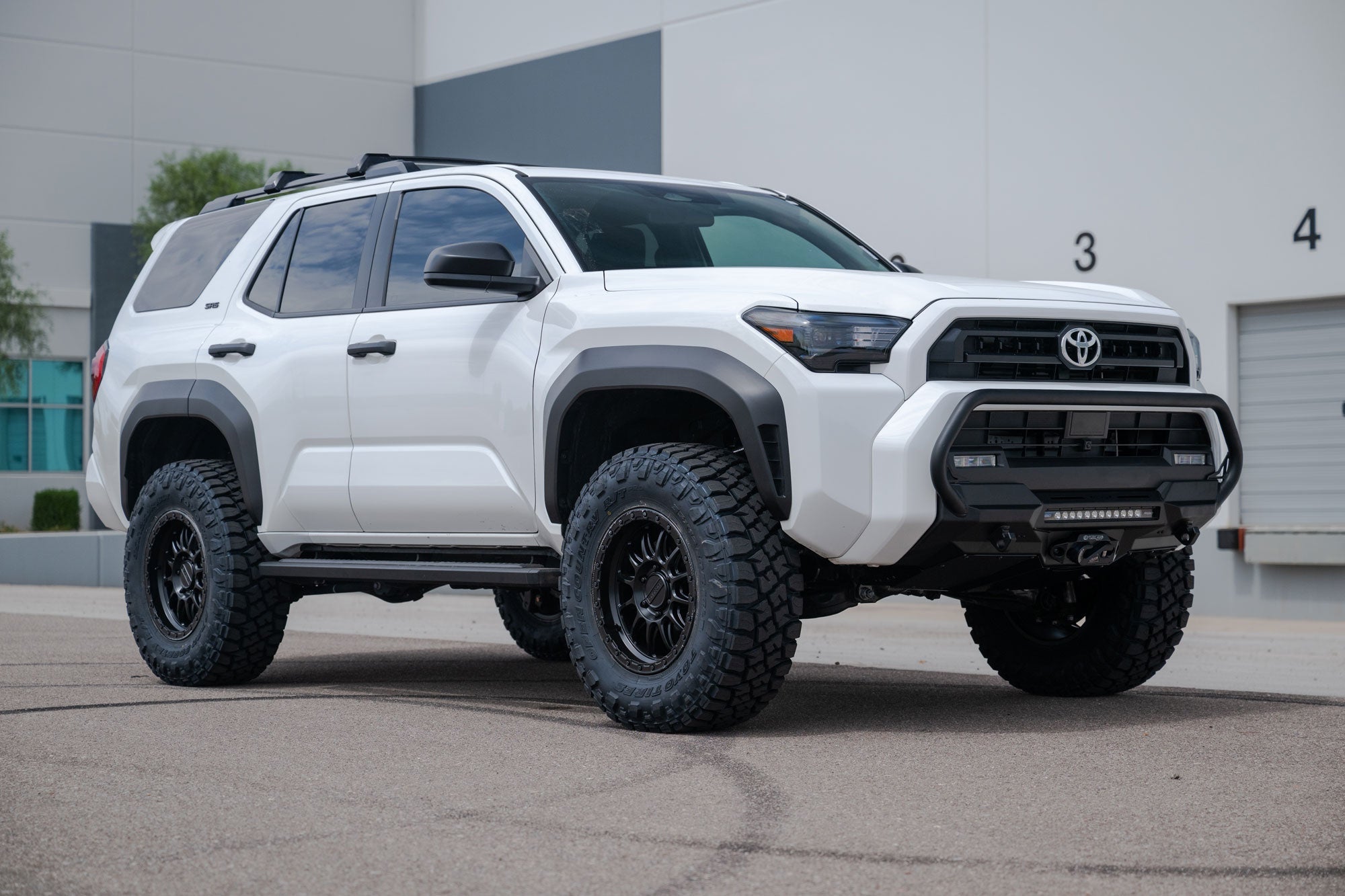 2025+ Toyota 4Runner Stealth Center Mount Front Bumper with Top Hoop