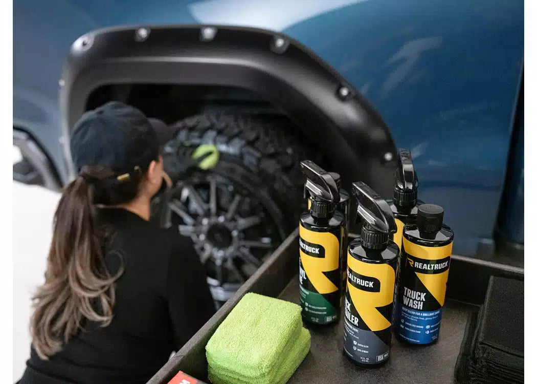 RealTruck Tire & Vinyl Shine — view 4