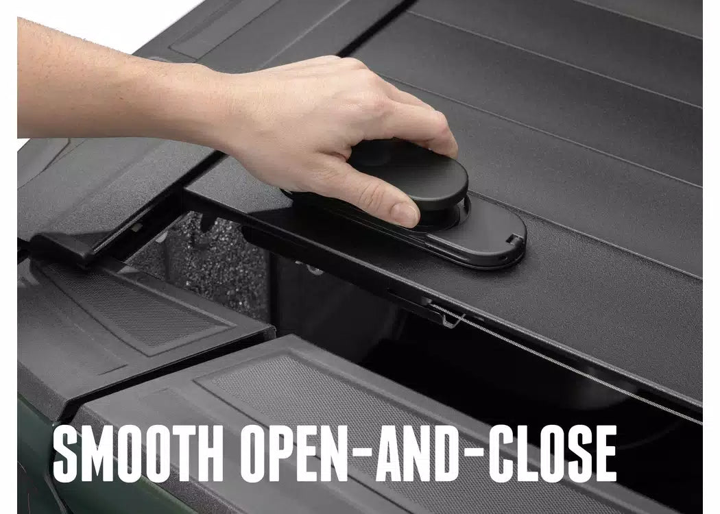RealTruck RetraxPRO MX Manual Retractable Tonneau Cover - 2022-2026 Maxus T60 — view 4