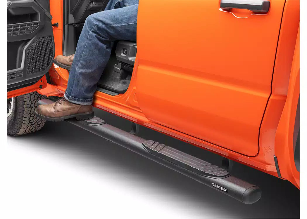 Go Rhino 4" O.E. Xtreme Black Side Bars - 2020-2026 Jeep Gladiator — view 5