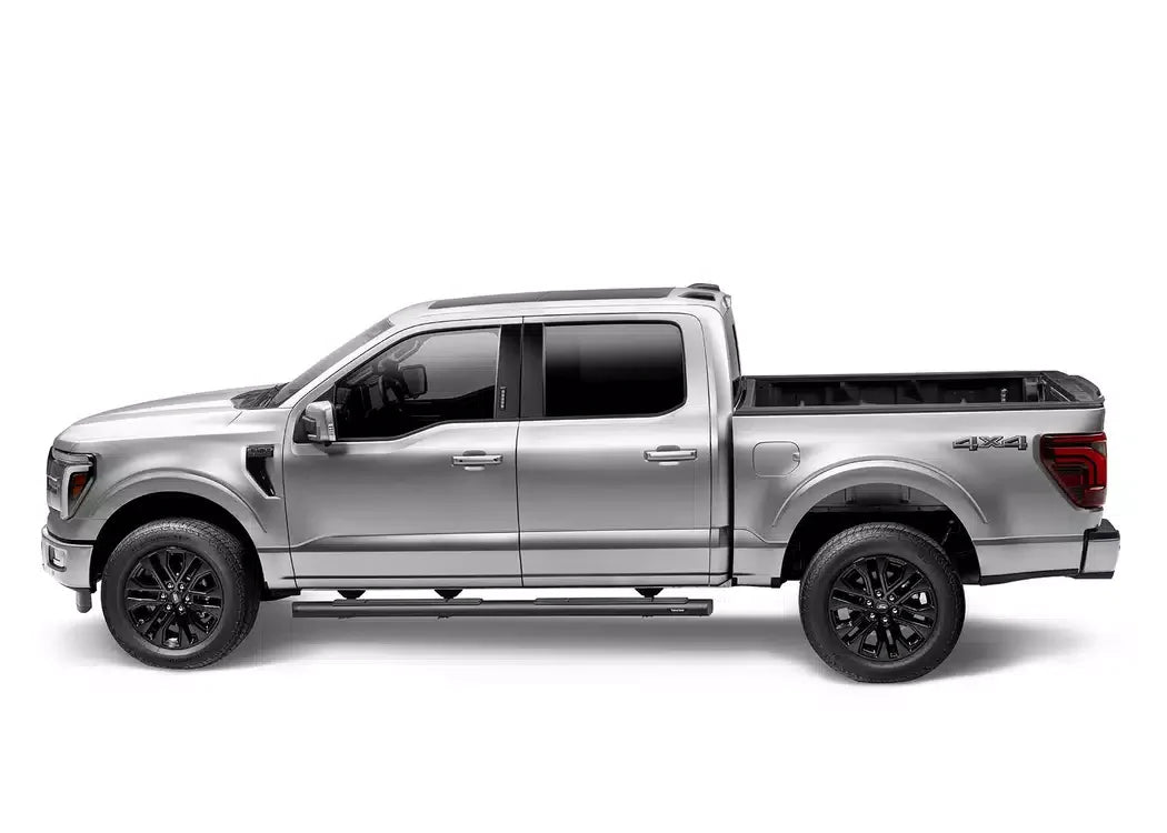 Go Rhino 6" O.E. Xtreme Oval Black SideSteps - 2004-2015 Nissan Titan — view 5
