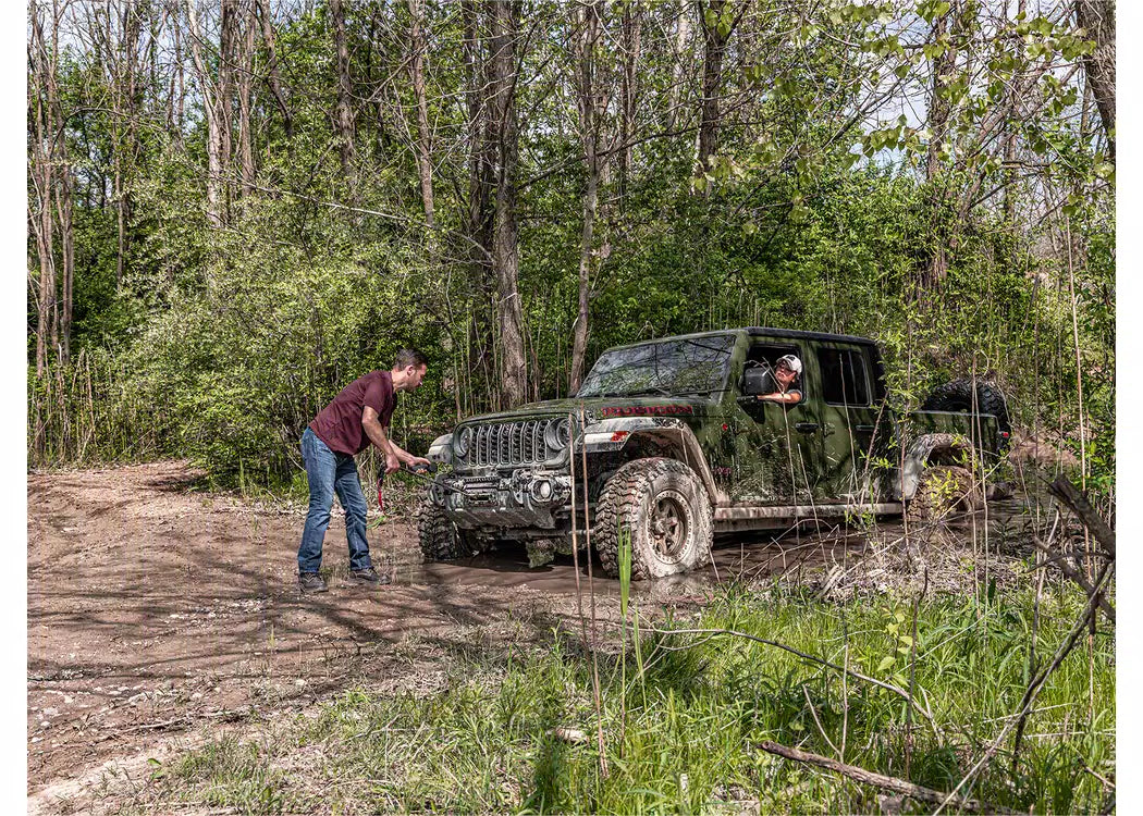 RealTruck Traction Recovery 13K Winch — view 7