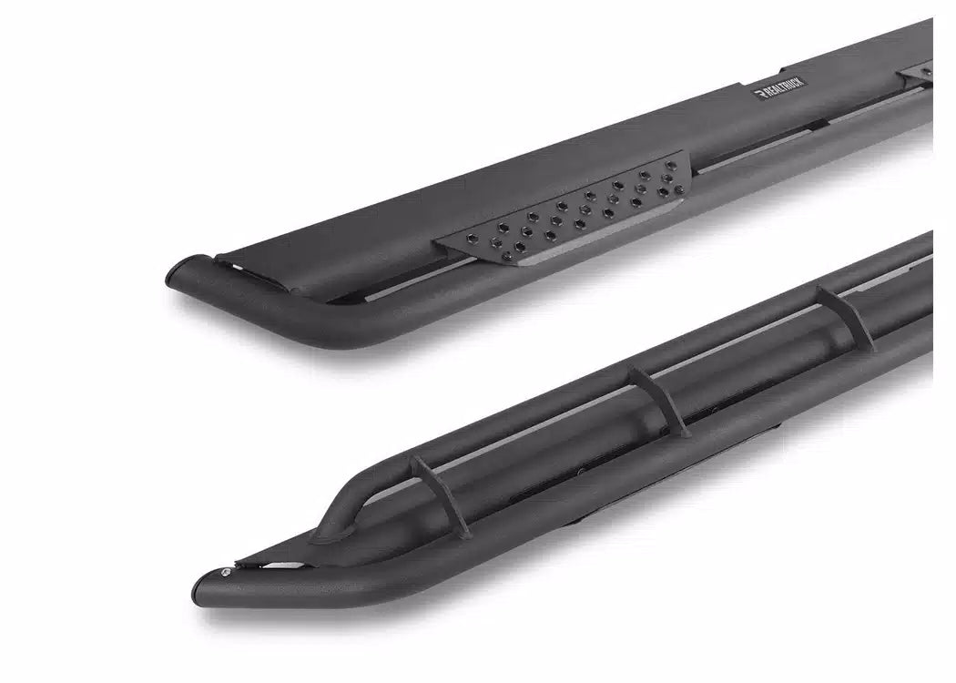 Go Rhino Dominator Xtreme DT SideSteps - 2024-2026 Lexus GX — view 5