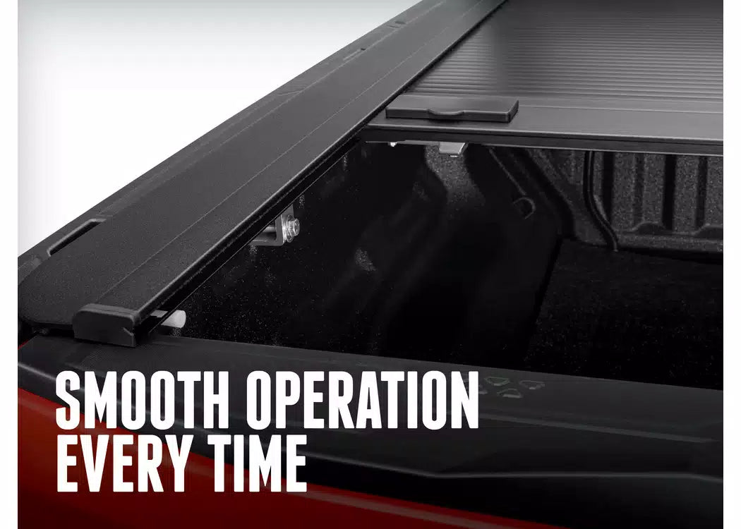 RealTruck RetraxONE MX Manual Retractable Tonneau Cover - 2012-2023 Isuzu D-Max — view 6