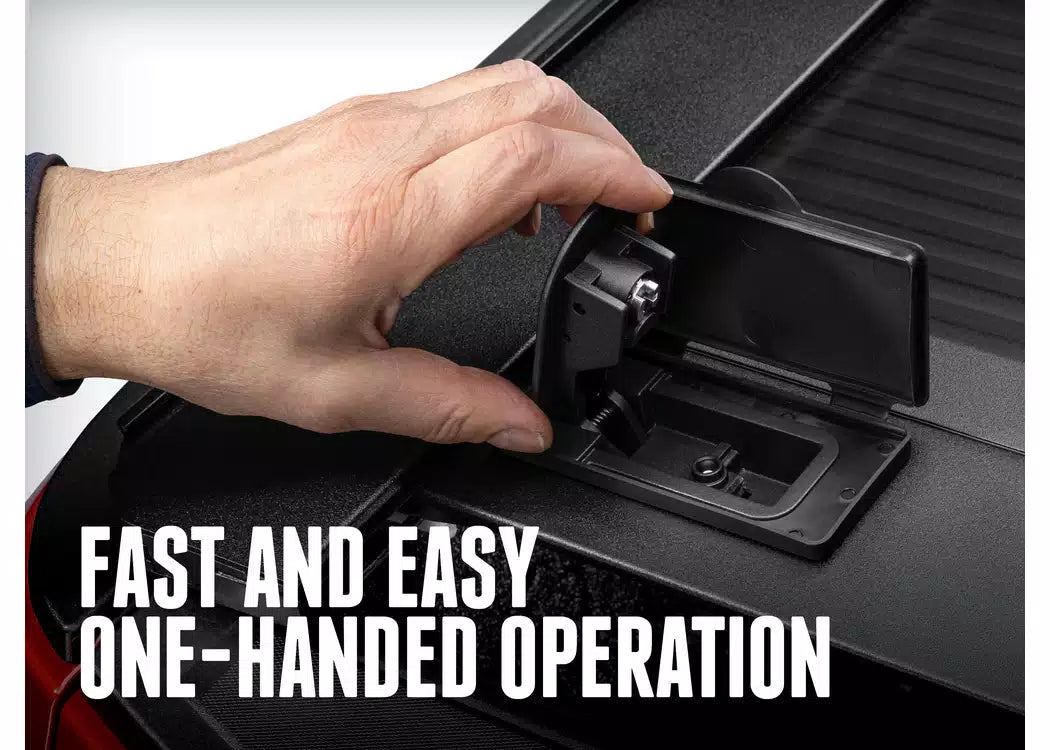 RealTruck RetraxONE XR Manual Retractable Tonneau Cover w/ T-Slot Rails - 2017-2026 Honda Ridgeline — view 6
