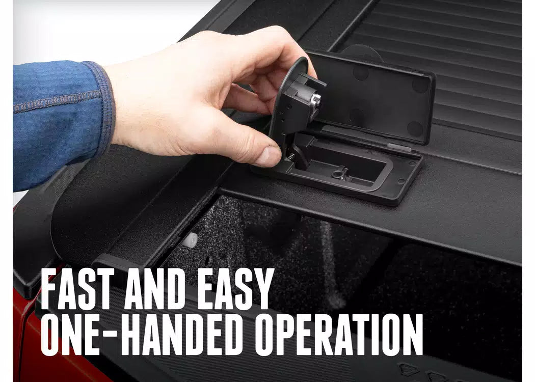 RealTruck RetraxONE MX Manual Retractable Tonneau Cover - 2017-2026 Honda Ridgeline — view 5