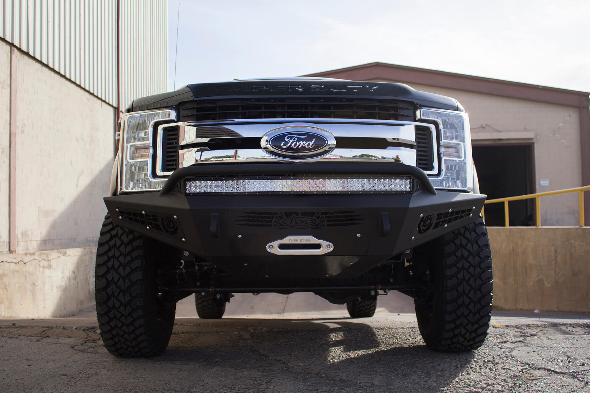 2017-2022 Ford Super Duty HoneyBadger Winch Front Bumper