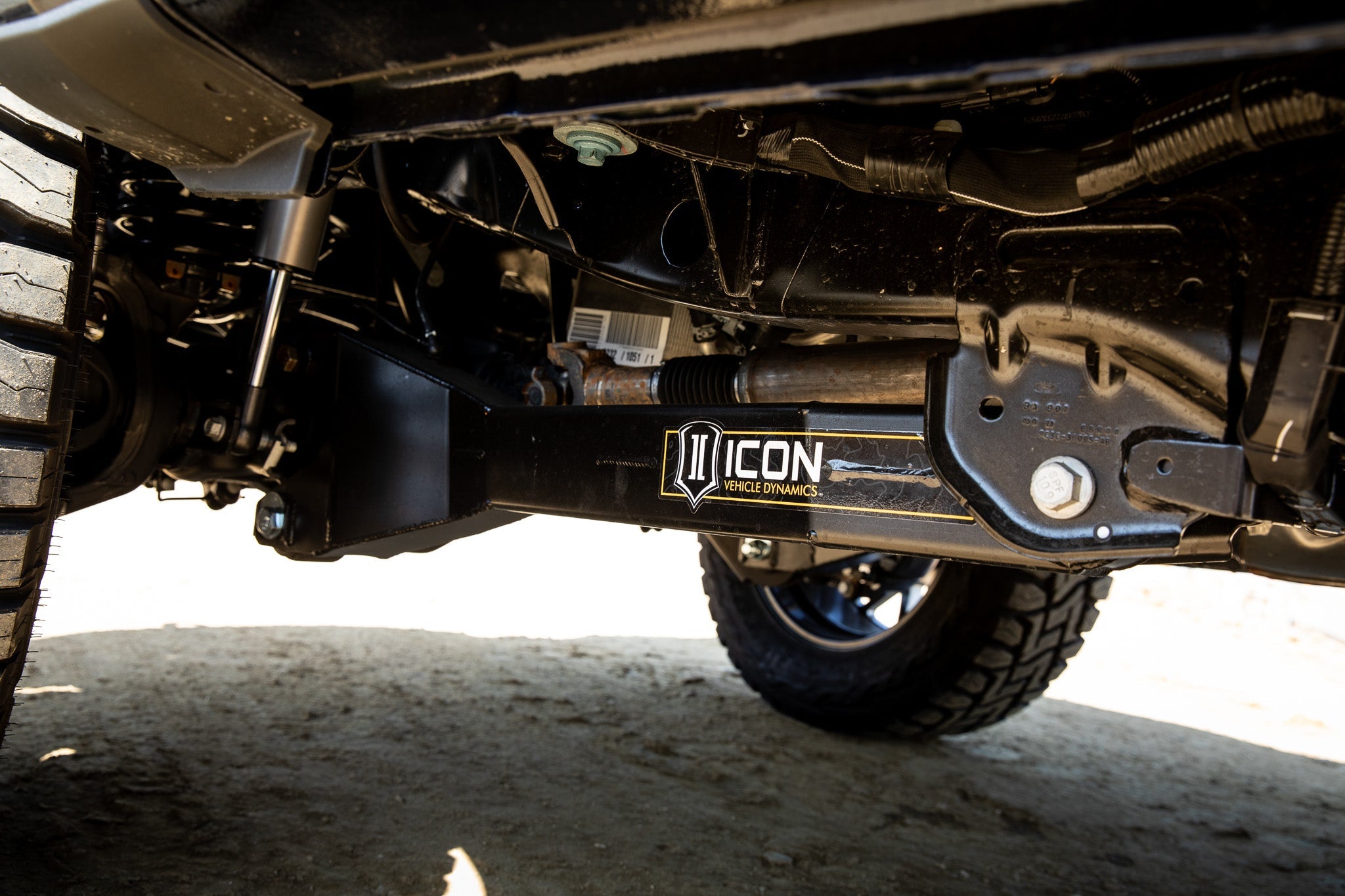 ICON 2023-2025 Ford F-250/F-350 Super Duty 4WD, 2.5-3" Lift, Stage 2 Coilover Conversion System w/ Radius Arms
