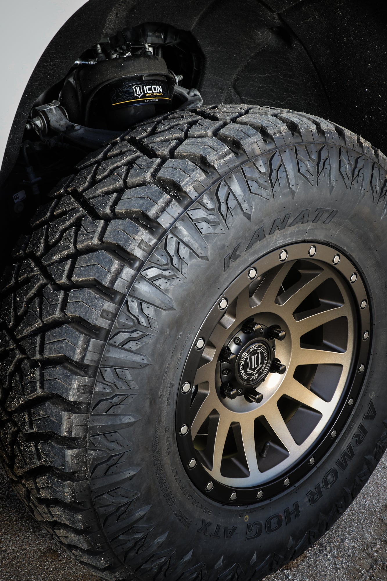 ICON 2019-2026 Chevrolet Silverado 1500/GMC Sierra 1500, Front, 2.38-3.75" Lift, 2.5 EXP Series Coilover